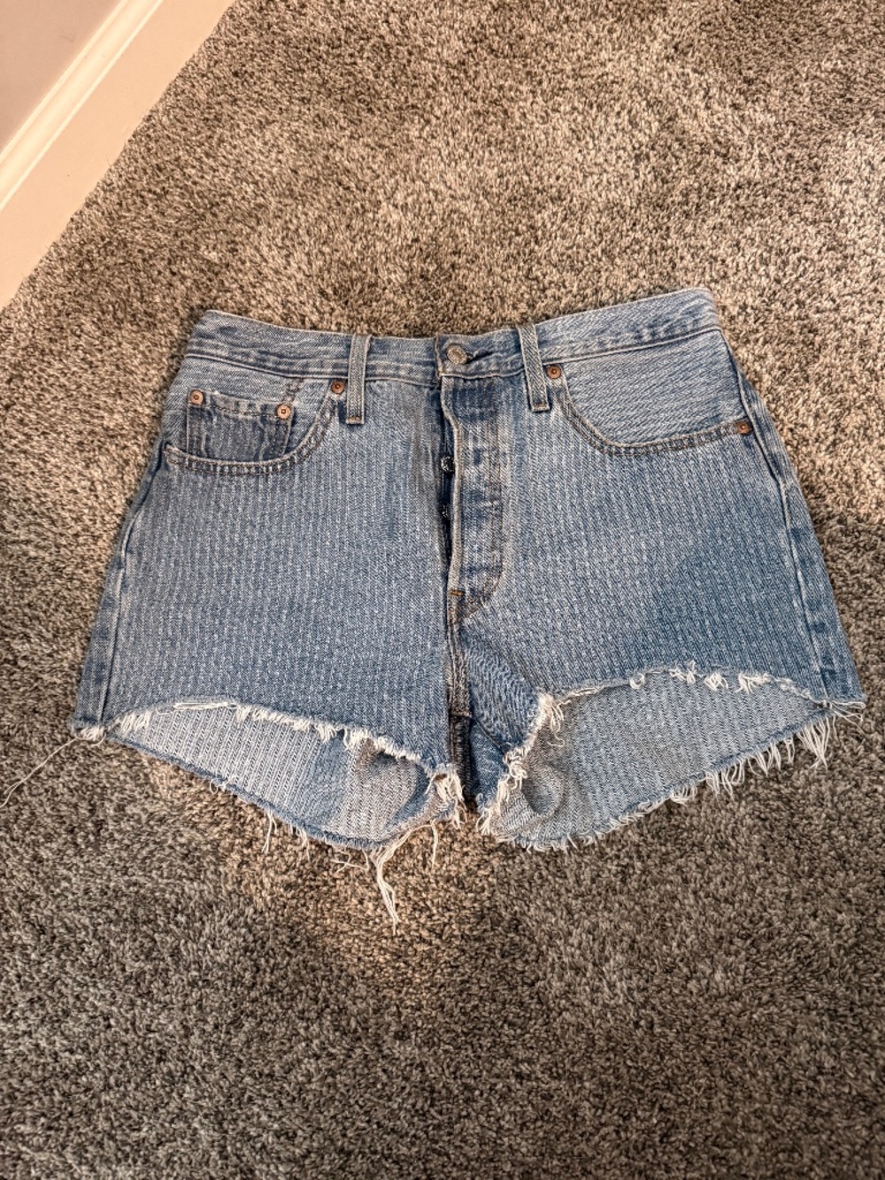 Levi’s shorts